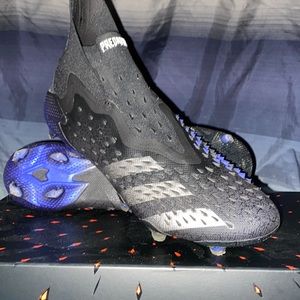 Adidas predator freak. Worn once perfect condition everything is in the box.